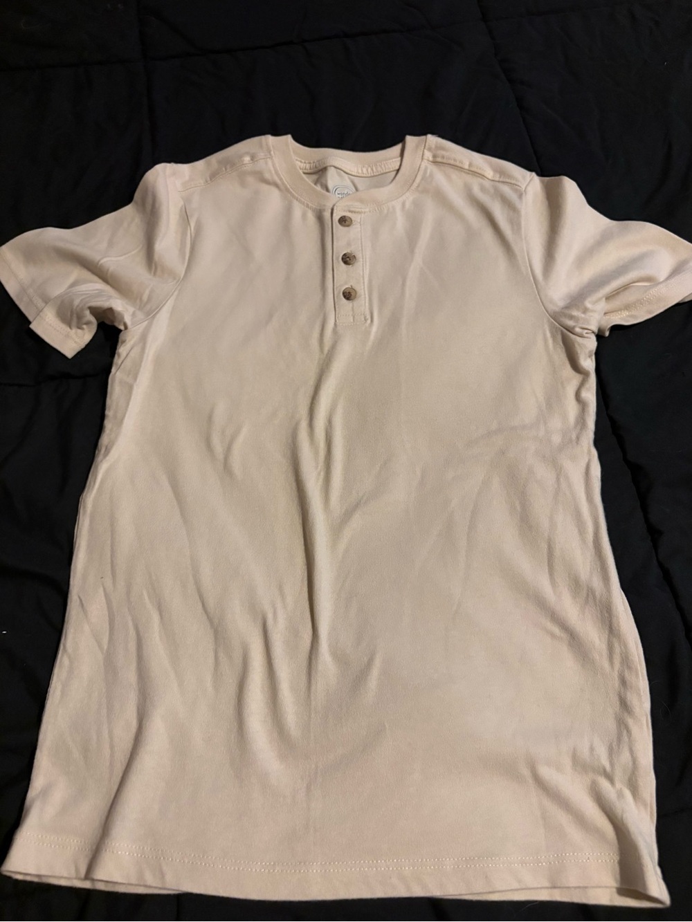 wonder nation Short-Sleeve Henley Tee in Beige
